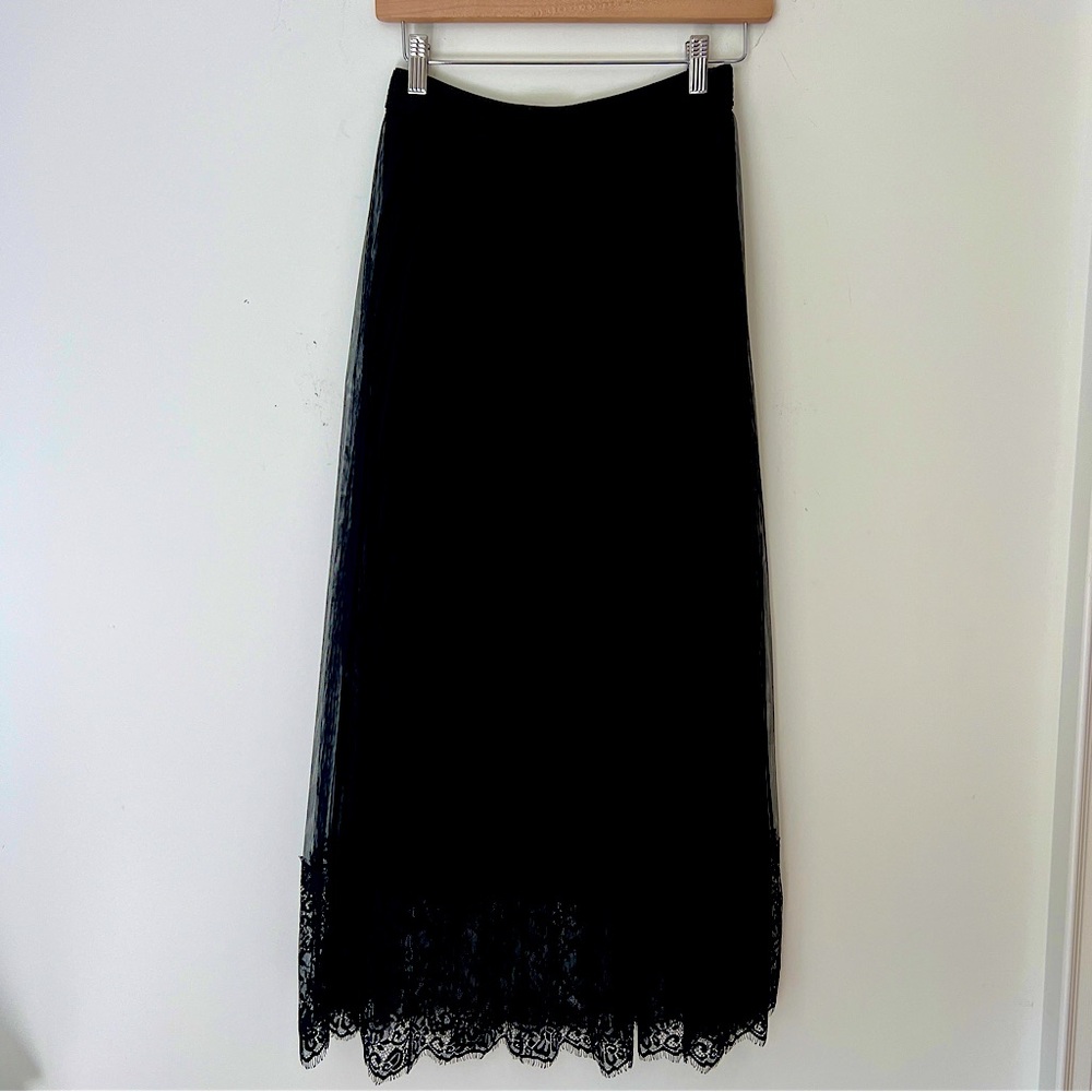 Garcia | Pleated Maxi Skirt with Lace Overlay